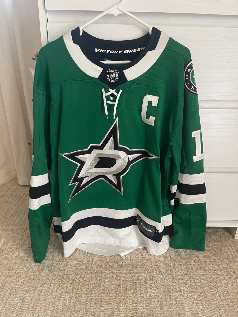Dallas Stars Green Hockey Jersey with 'C' Captain Patch benn